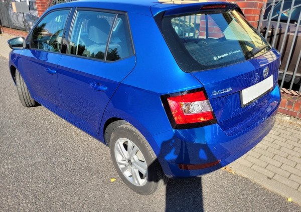 Skoda Fabia cena 46990 przebieg: 62000, rok produkcji 2019 z Mosina małe 211